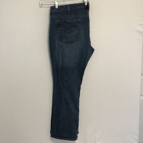 Carhartt Curvy Fit Medium Wash Bootcut Jeans Size 18 - Picture 11 of 11